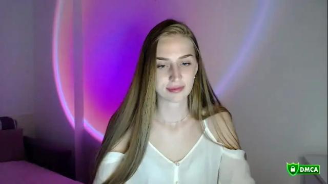 Image 11 of femkedejager Stream on Chaturbate on 15 days ago