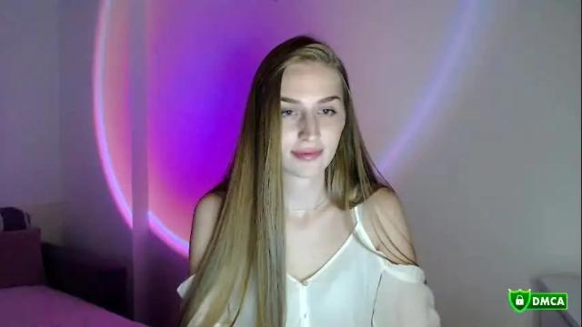 Image 7 of femkedejager Stream on Chaturbate on 13 days ago