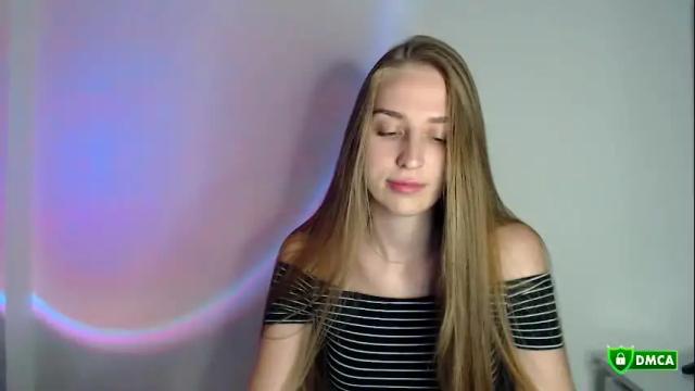 Image 2 of femkedejager Stream on Chaturbate on 9 days ago