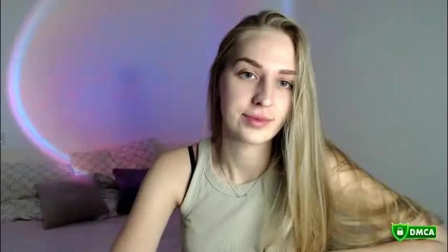 Image 3 of femkedejager Stream on Chaturbate on 1 month ago