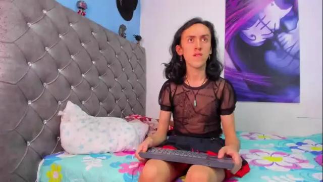 Image 2 of fenix_karoll Stream on Chaturbate on 12 days ago