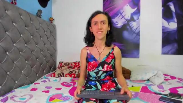 Image 4 of fenix_karoll Stream on Chaturbate on 9 days ago