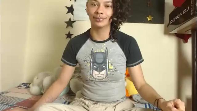 Image 8 of fenixmfx Stream on Chaturbate on 1 month ago