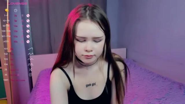 Image 8 of feral_bery Stream on Chaturbate on 17 months ago
