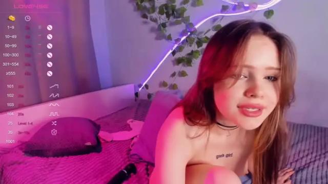 Image 8 of feral_bery Stream on Chaturbate on 16 months ago