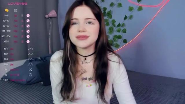 Image 3 of feral_bery Stream on Chaturbate on 16 months ago