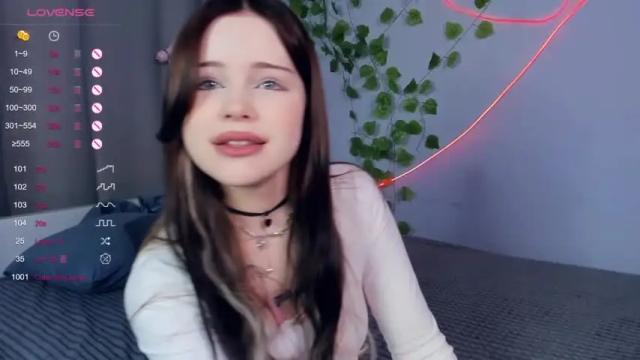 Image 4 of feral_bery Stream on Chaturbate on 16 months ago