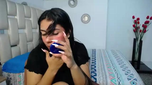 Image 8 of fernanda_sweette Stream on Chaturbate on 19 months ago