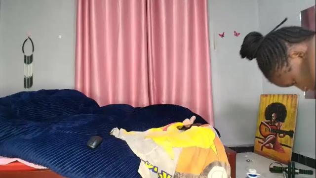Image 3 of fetish_enchantress Stream on Chaturbate on 3 months ago