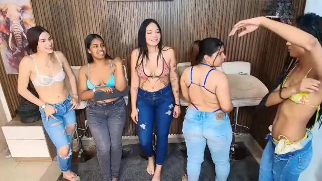 Image 2 of fetishcouples Stream on Chaturbate on 1 month ago