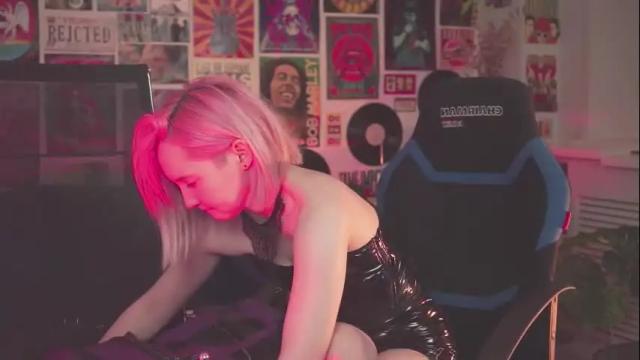 Image 2 of fetishrey Stream on Chaturbate on 1 month ago