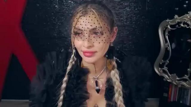 Image 10 of fetishsarah Stream on Chaturbate on 1 month ago