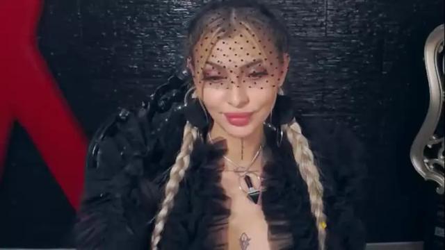 Image 2 of fetishsarah Stream on Chaturbate on 1 month ago