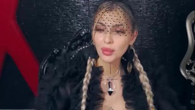 Image 3 of fetishsarah Stream on Chaturbate on 1 month ago