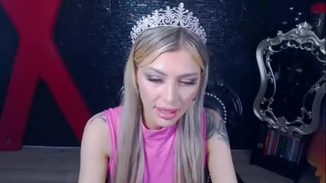 Image 3 of fetishsarah Stream on Chaturbate on 1 month ago