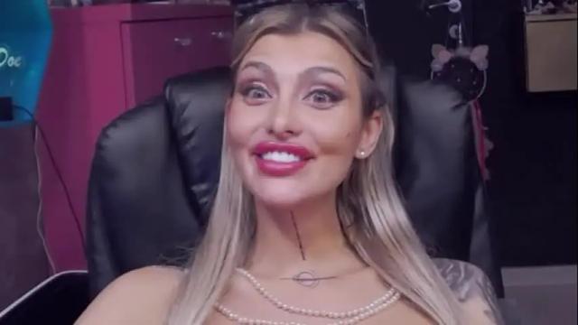 Image 3 of fetishsarah Stream on Chaturbate on 1 month ago
