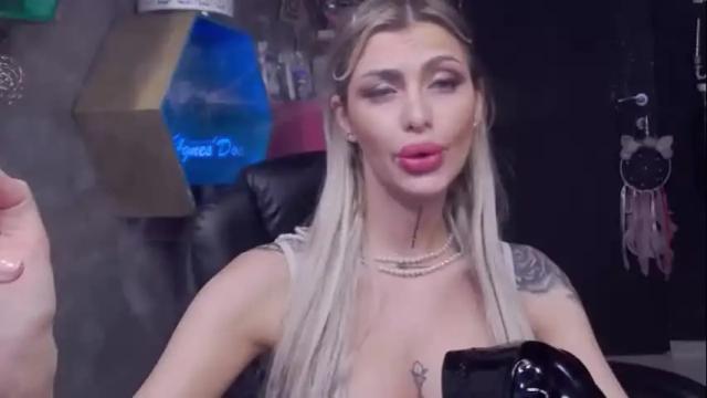 Thumbnail 3, fetishsarah's Stream at Chaturbate, 1 month ago