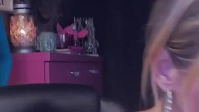 Image 12 of fetishsarah Stream on Chaturbate on 21 days ago