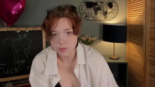 Image 2 of fiamoory Stream on Chaturbate on 12 hours ago
