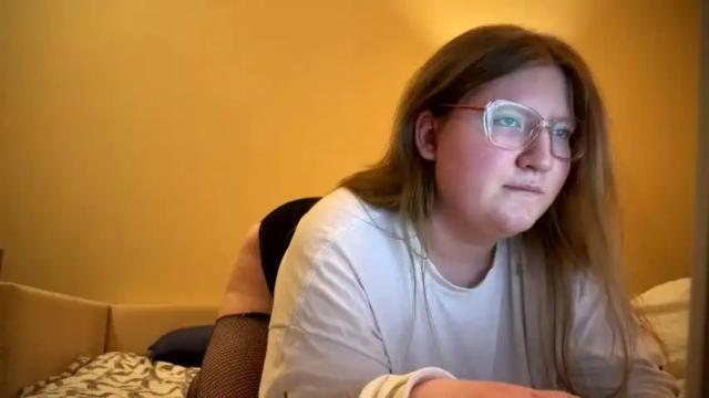 Thumbnail 1, fiechenh's Stream at Chaturbate, 14 months ago