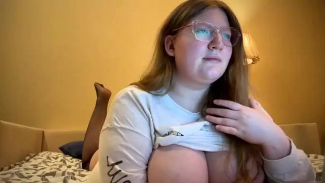 Thumbnail 2, fiechenh's Stream at Chaturbate, 14 months ago