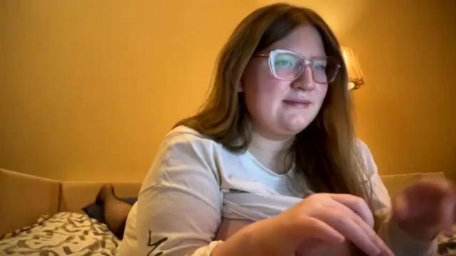 Image 8 of fiechenh Stream on Chaturbate on 15 months ago