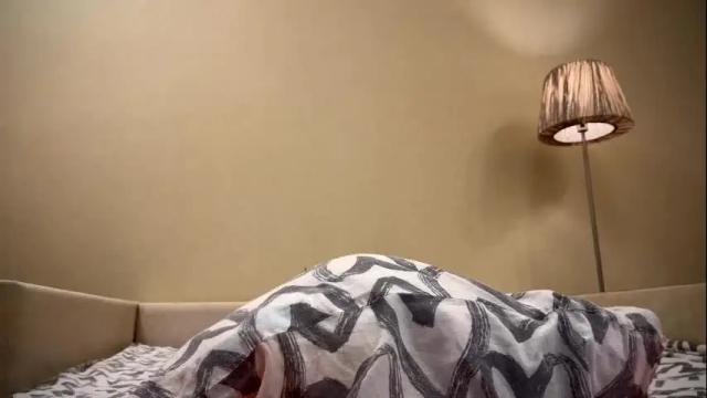 Image 3 of fiechenh Stream on Chaturbate on 2 months ago