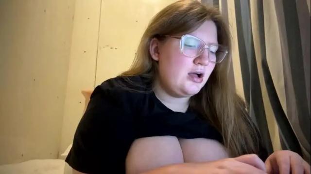 Thumbnail 2, fiechenh's Stream at Chaturbate, 1 month ago