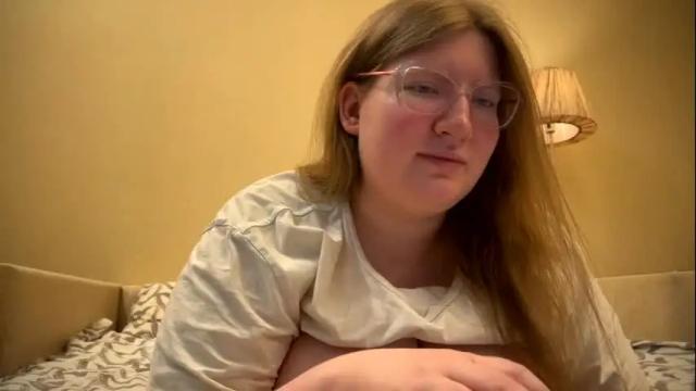 Image 10 of fiechenh Stream on Chaturbate on 1 month ago