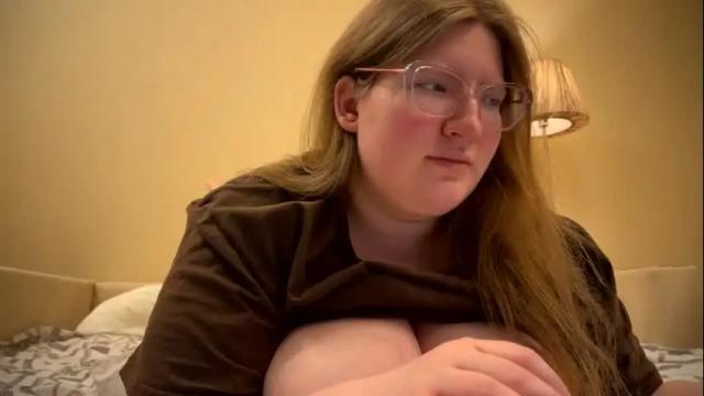 Thumbnail 3, fiechenh's Stream at Chaturbate, 1 month ago