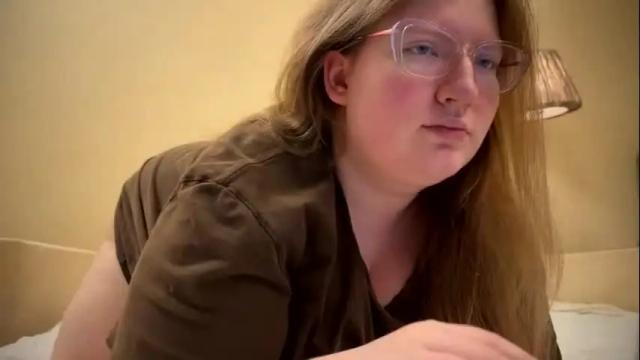 Image 11 of fiechenh Stream on Chaturbate on 6 months ago