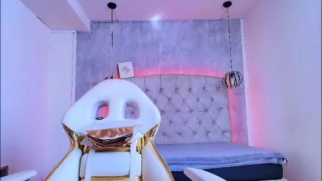 Image 7 of fieramadame Stream on Chaturbate on 10 hours ago