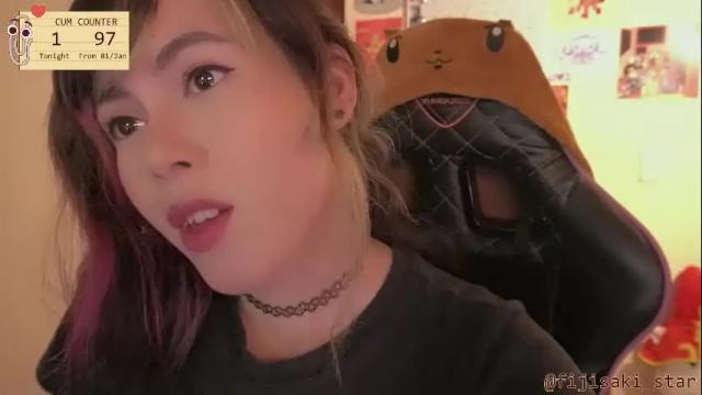 Image 4 of fijisakistar Stream on Chaturbate on 1 month ago