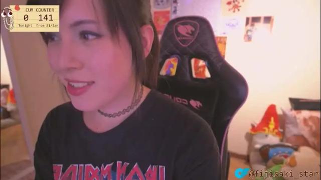 Image 4 of fijisakistar Stream on Chaturbate on 2 days ago