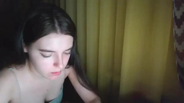 Image 2 of fikilukash Stream on Chaturbate on 18 months ago