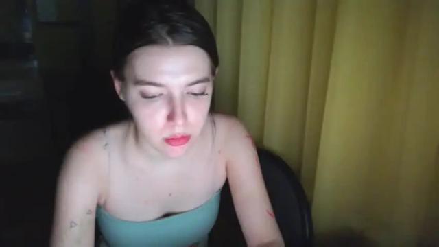 Image 2 of fikilukash Stream on Chaturbate on 18 months ago