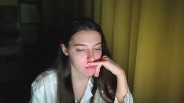 Image 3 of fikilukash Stream on Chaturbate on 18 months ago