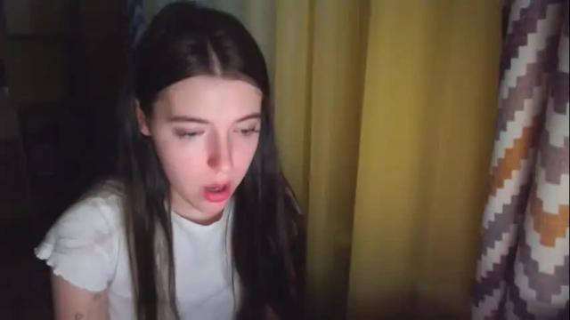 Image 10 of fikilukash Stream on Chaturbate on 18 months ago
