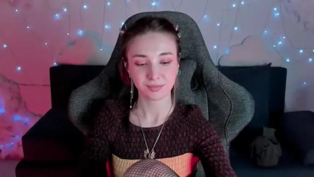 Image 2 of filipinaadams Stream on Chaturbate on 13 months ago