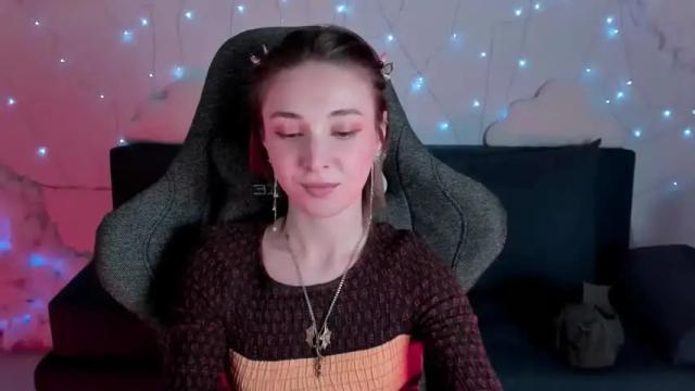 Image 6 of filipinaadams Stream on Chaturbate on 13 months ago