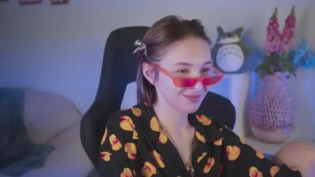 Image 11 of filipinaadams Stream on Chaturbate on 13 months ago