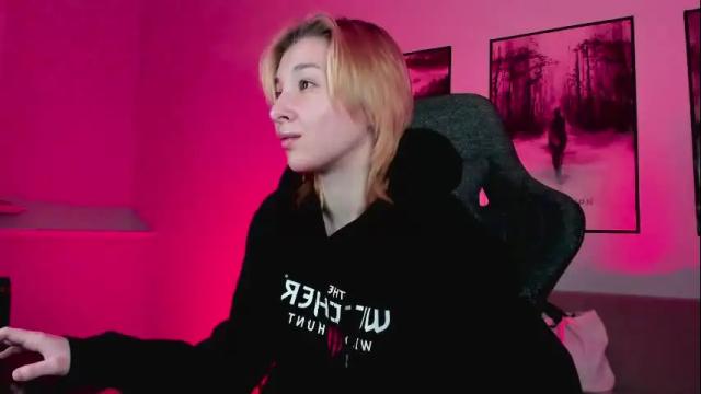 Image 6 of filipinaadams Stream on Chaturbate on 1 month ago