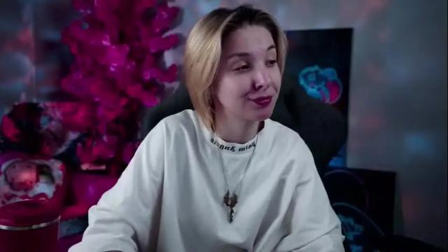 Image 6 of filipinaadams Stream on Chaturbate on 20 days ago
