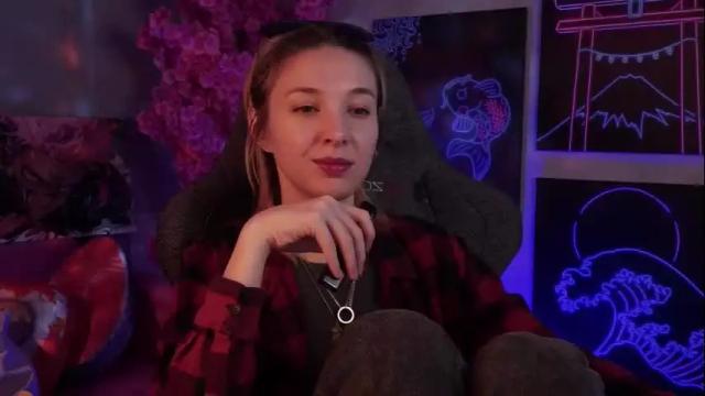 Image 6 of filipinaadams Stream on Chaturbate on 11 days ago