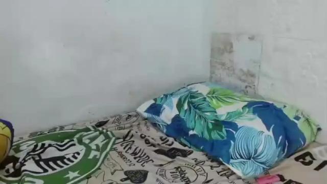 Image 8 of filipinabigcock Stream on Chaturbate on 15 months ago