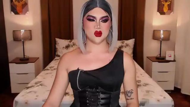 Image 4 of filthywhoremariah Stream on Chaturbate on 14 months ago