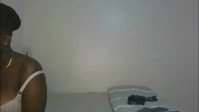 Image 10 of fine_melanie Stream on Chaturbate on 1 month ago
