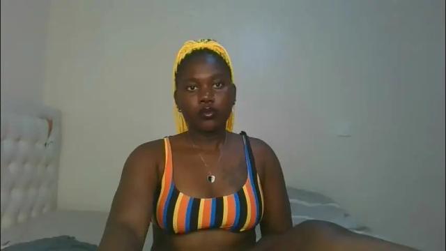 Image 3 of fine_melanie Stream on Chaturbate on 1 month ago