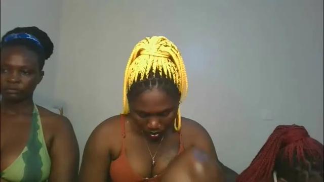 Image 8 of fine_melanie Stream on Chaturbate on 29 days ago