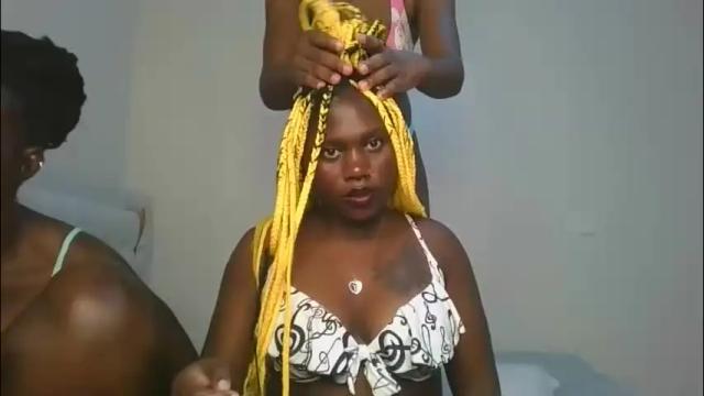 Image 8 of fine_melanie Stream on Chaturbate on 27 days ago